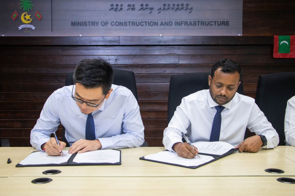 އޭދަފުށީގައި ހައުސިންގ ޔުނިޓް އެޅުމަށް ހަވާލުކުރުން