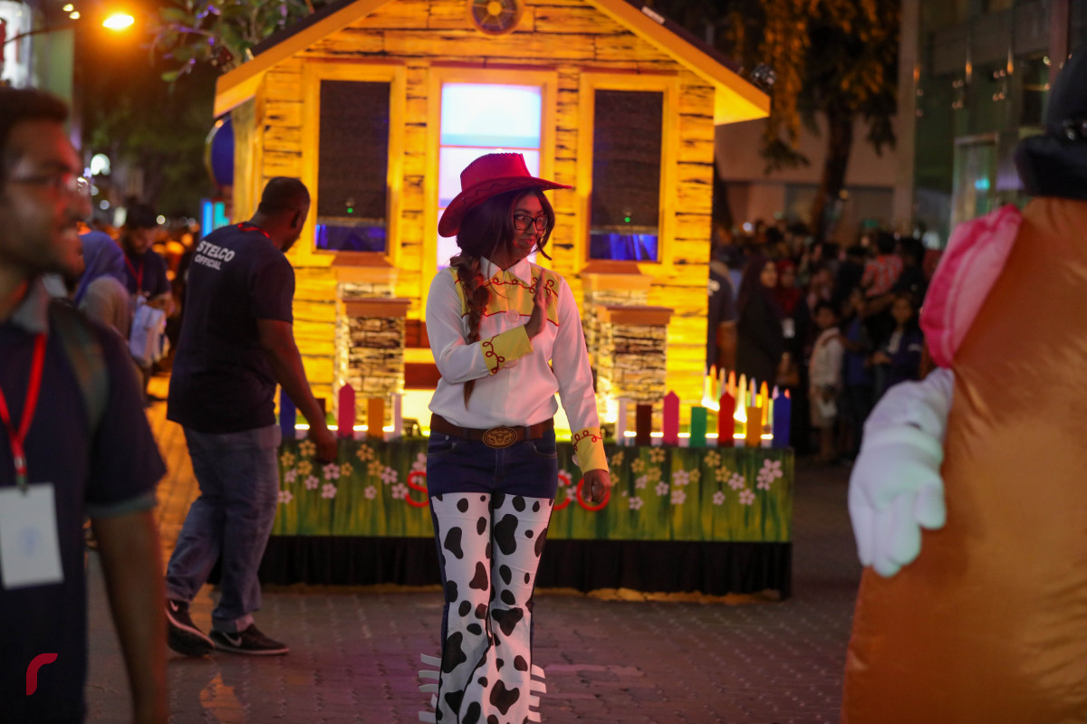 27 ޖުލައި 2019 --މިނިވަން ދުވަހުގެ ފުޅަނދުބުރުގެ ތެރެއިން-- ފޮޓޯ: ޝުއައިބް މުހައްމަދު