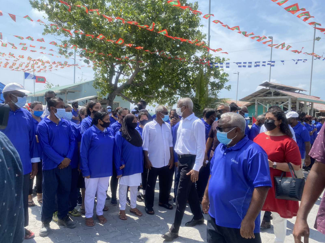 ޅ. ފެލިވަަރަށް ރައީސް ވަޑައިގަތުން - ރައީސް ވަނީ ކޯލްޑް ސްޓޯރޭޖްގެ މަސައްކަތް ކުރިއަށްދާ ގޮތް ބައްލަވާލައްވާފައި - ފޮޓޯ: ސިމާހާ ނަސީމް 