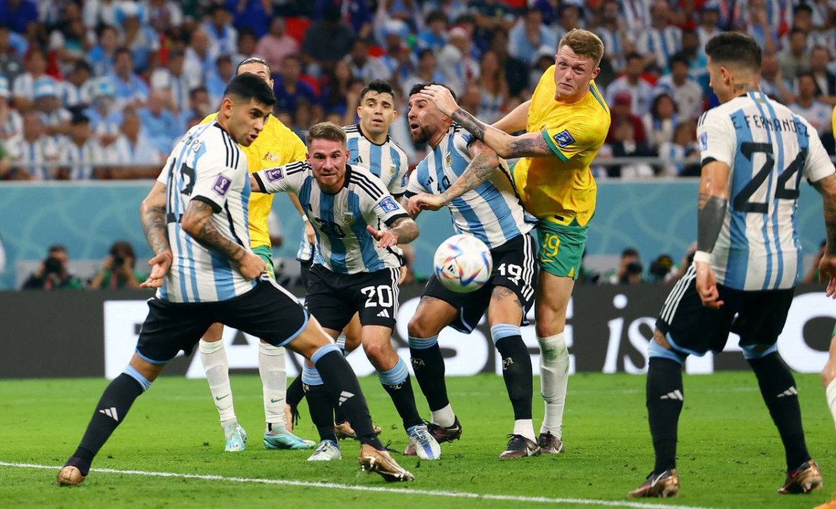 އޮސްޓްރޭލިޔާ އަދި އާޖެންޓީނާ ކުޅުނު މެޗުގެ ތެރެއިން - ފޮޓޯ: ރޮއިޓާސް