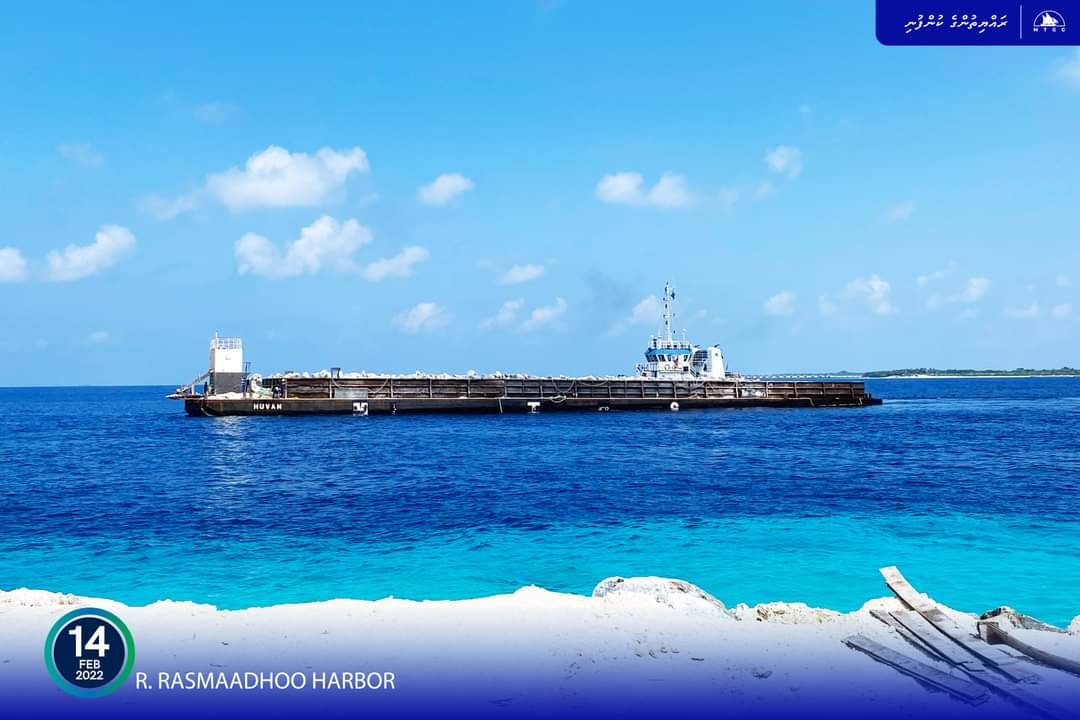 ރަސްމާދޫ ބަނދަރު ތަރައްޤީ ކުރުމަށް ބޭނުންވާ ބޮޑުހިލައިގެ އެންމެފަހު ޝިޕްމެންޓް