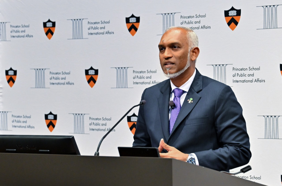 އެމެރިކާއަށް ރައީސް މުއިއްޒު ކުރައްވަމުން ގެންދަވާ ދަތުރުފުޅުގައި ސެޕްޓެމްބަރު 26 ވަނަ ދުވަހު ޕްރިންސްޓަން ޔުނިވަރސިޓީގެ ދަރިވަރުންނާ ބޭއްވި ބައްދަލުވުމުގެ ތެރެއިން