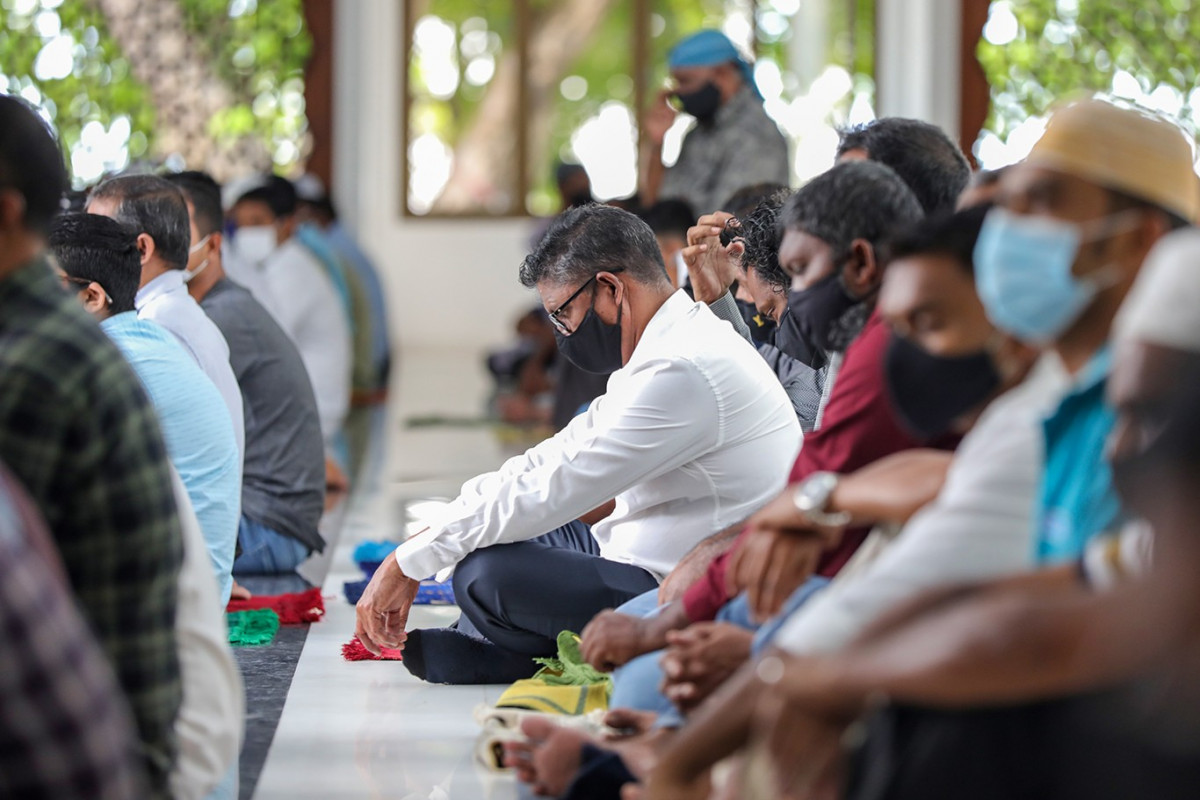 މަސްޖިދުއް ސުލްޠާން މުޙައްމަދު ތަކުރުފާނު އަލްއައުޡަމުގައި ކުރެވުނު އަޟްޙާ ޢީދު ނަމާދުގެ ތެރެއިން -- ފޮޓޯ: ރާއްޖެ.އެމްވީ