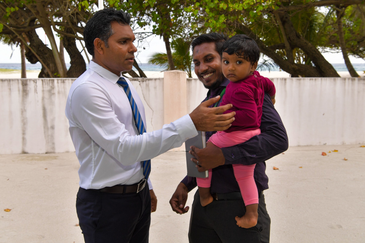 22 ޖޫން 2019 --ނައިބުރައީސް ވަނީ ތުރާކުނަށް ވަޑައިގެން އެރަށުގެ ސުކޫލުގެ އިތުރުން އެ ރަށު މުއައްސަސާތަކަށް ވަނީ ޒިޔާރަތް ކުރައްވާފައި-- ފޮޓޯ: ރައީސް އޮފީސް