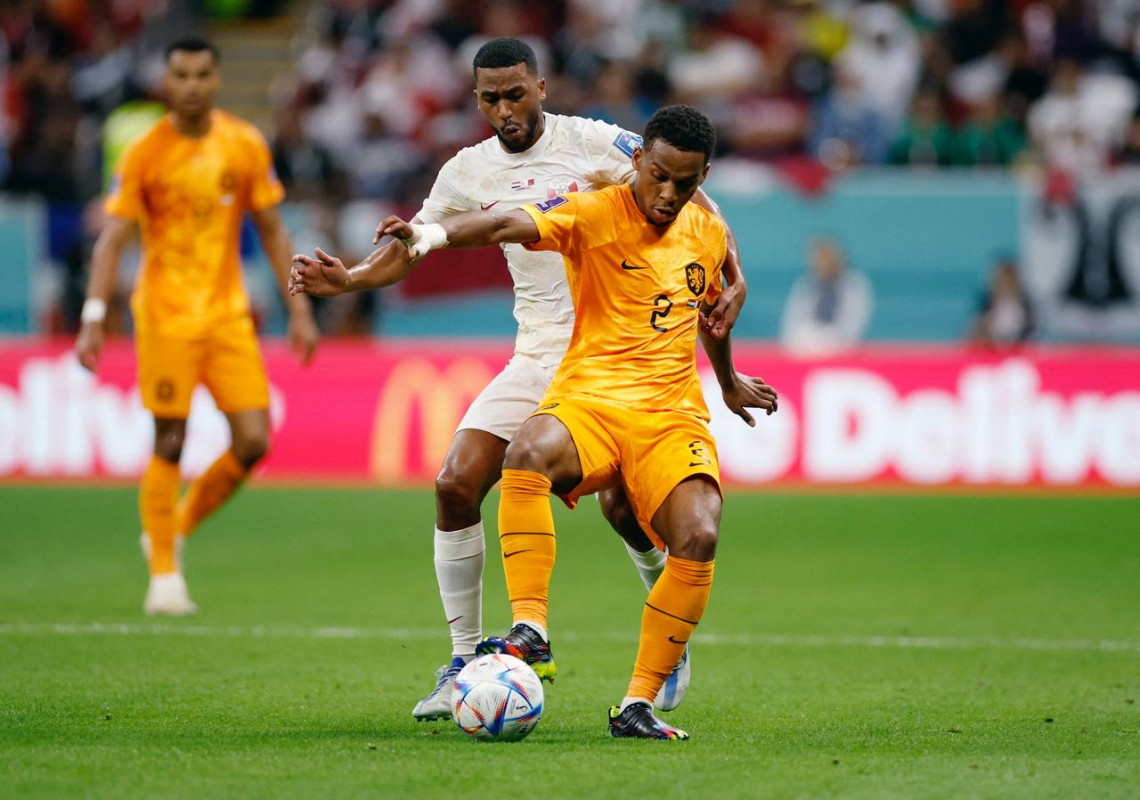 ޤަތަރު އަދި ނެދަލެންޑްސް ކުޅުނު މެޗުގެ ތެރެއިން - ފޮޓޯ: ރޮއިޓާސް