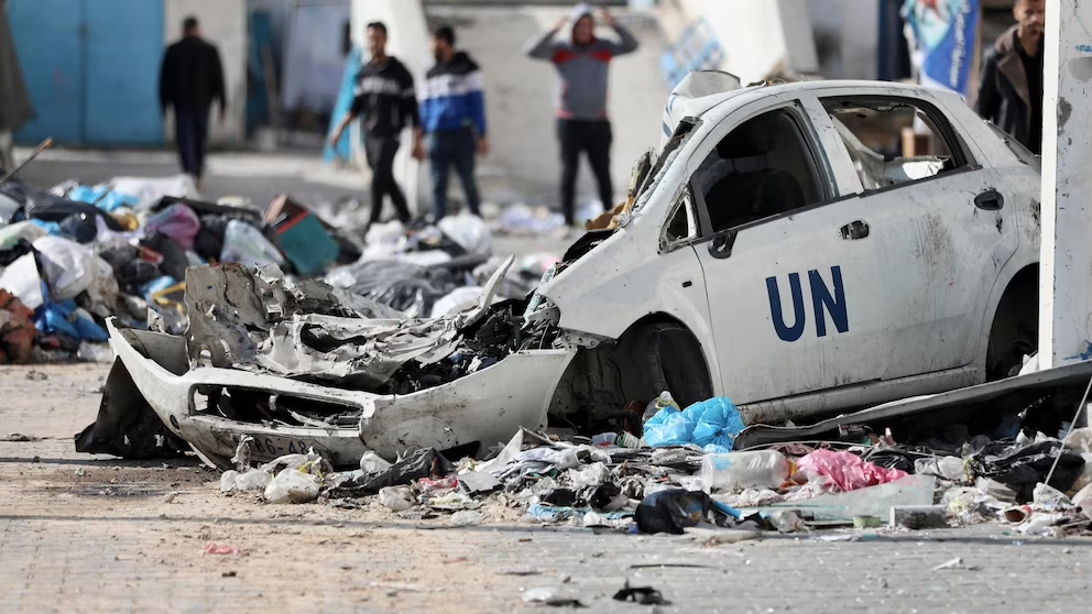 ޣައްޒާގެ ރޮކެޓް ހަމަލާއެއްގައި ހަލާކުވެފައިވާ އދ.ގެ ވެހިކަލެއް