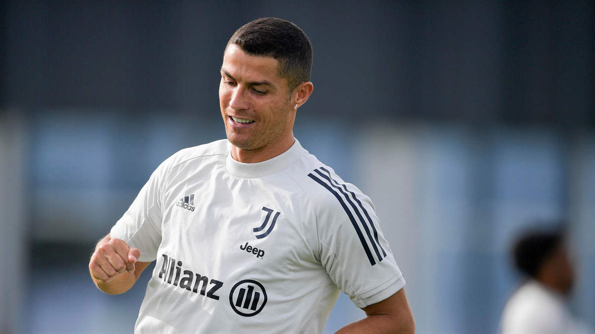 ޔުވެންޓަސްއަށް ކުޅެމުން އަންނަ ޕޯޗުގަލުގެ ތަރި ކްރިސްޓިއާނޯ ރޮނާލްޑޯ