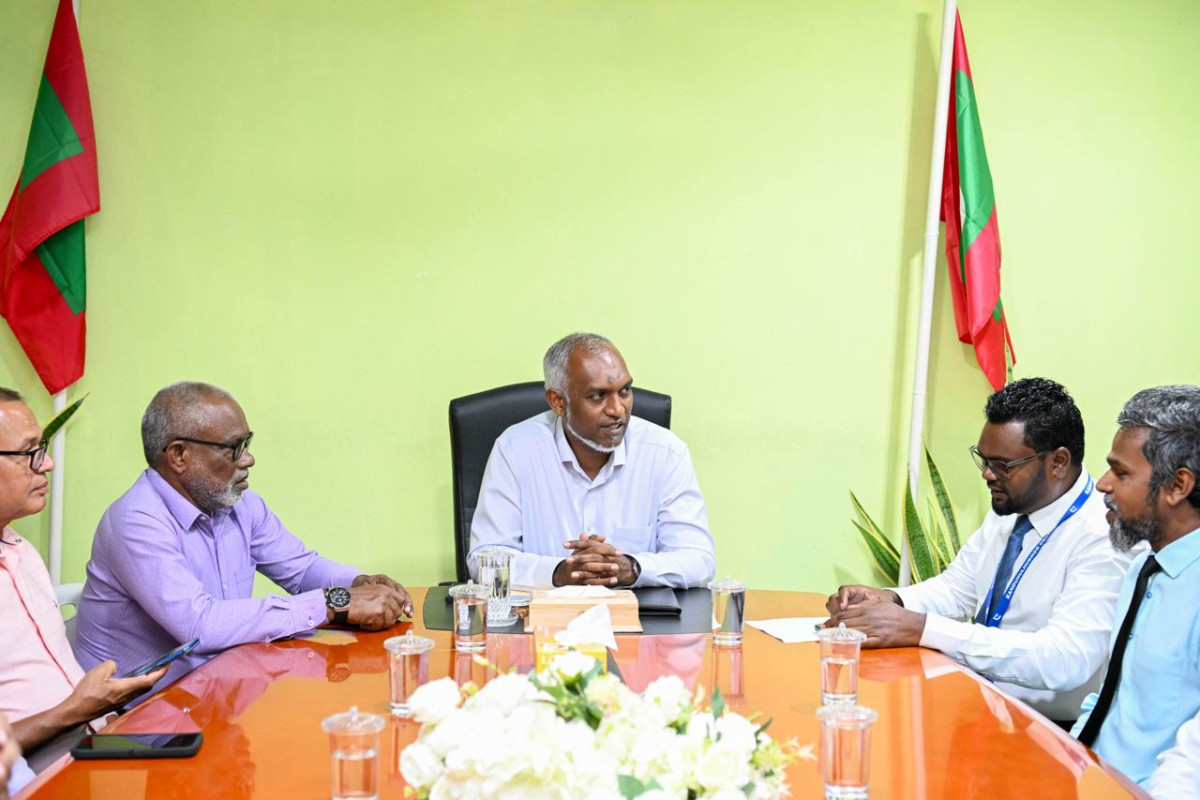 The president met members of the GA. Kanduhulhudhoo council and WDC on Wednesday