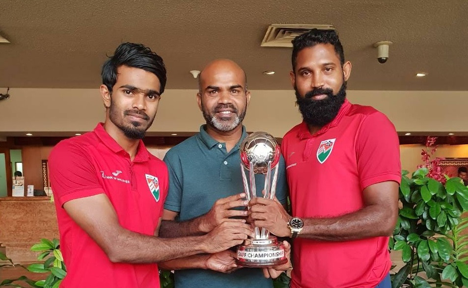 ބަކާ (ކ) ކޯޗު ނިޒާމް އާއި ފޯވަޑް ފޭދޫ އިއްބެ (ވ) އާއެކު ސާފް ޗެމްޕިއަންޝިޕް ތަށި ދައްކާލަނީ