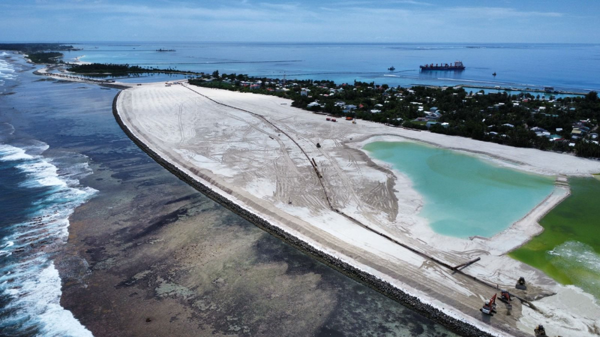 އައްޑޫ ސިޓީ ބިން ހިއްކުން