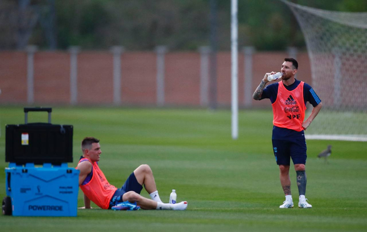 އާޖެންޓީނާގެ ފަރިތަކުރުމުގައި މެސީ