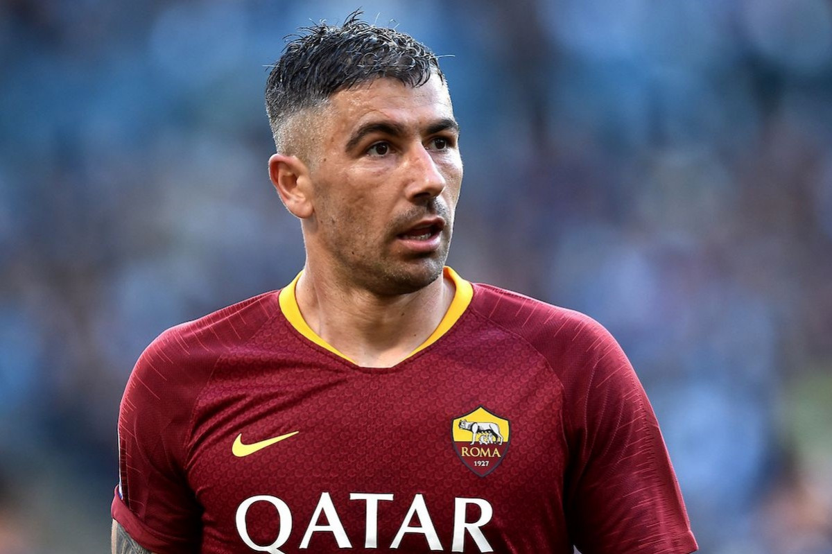 ރޯމާއަށް ކުޅެމުން އައި ސާބިއާގެ ޑިފެންޑަރު އަލެކްސަންޑަ ކޮލަރޯވް