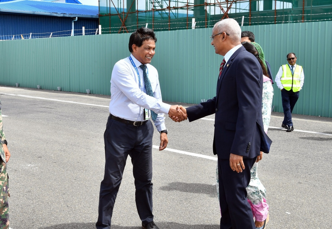 އެމްއޭސީއެލްގެ އެކްޓިންގ އެމްޑީ މޫސާ ސޯލިހު، ރައީސް އިބްރާހިމް މުހައްމަދު ސޯލިހުއާ ސަލާމްކުރައްވަނީ