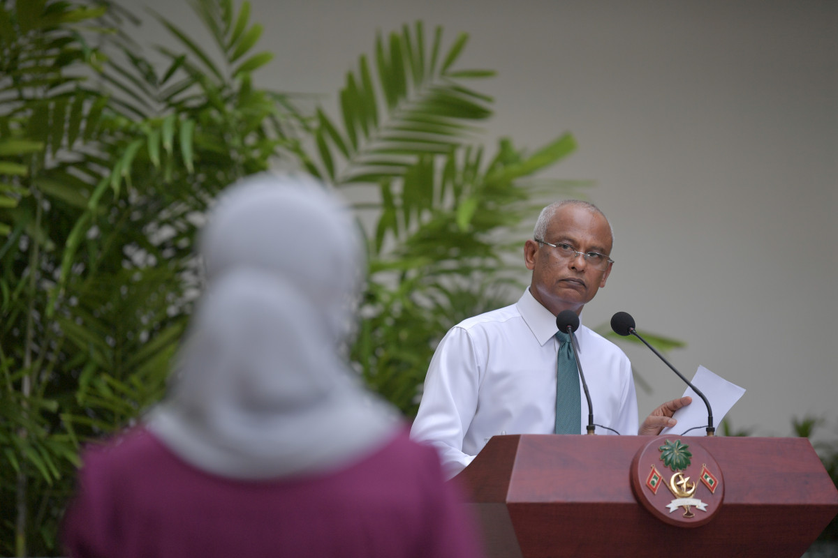 ރައީސުލްޖުމްހޫރިއްޔާ ބޭއްވެވި ނޫސްވެރިންގެ ބައްދަލުވުމުގެ ތެރެއިން -- ފޮޓޯ: ރައީސް އޮފީސް