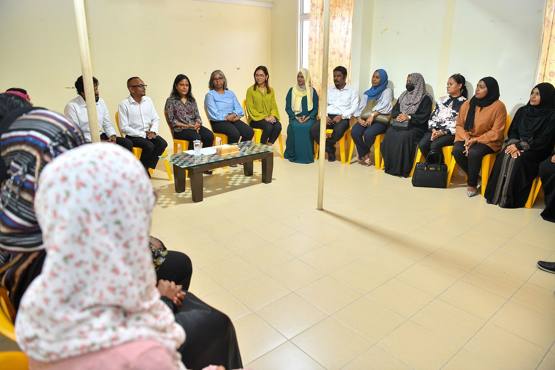 މި ކްލިނިކުން ފޯރުކޮށްދޭ ޚިދުމަތްތަކުގެ ތެރޭގައި؛ އާންމު ބަލިތަކަށް ފަރުވާދިނުމާއި، އަންހެނުންގެ ޚާއްސަ ބަލިތަކަށް ފަރުވާ ދިނުން ހިމެނޭ - ފޮޓޯ: ރައީސް އޮފީސް