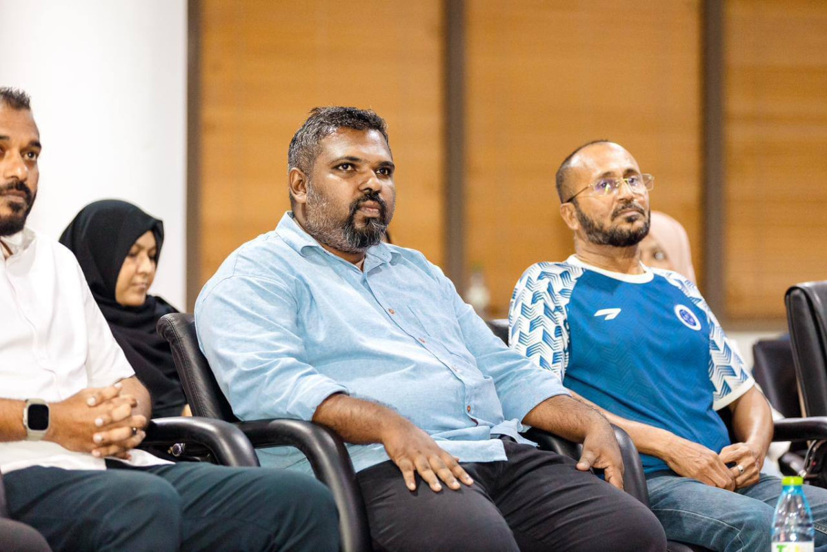 ނިއު ރޭޑިއަންޓް ސްޕޯޓްސް ކުލަބުގެ ޗެއާމަން އަޙުމަދު ވާސިފް