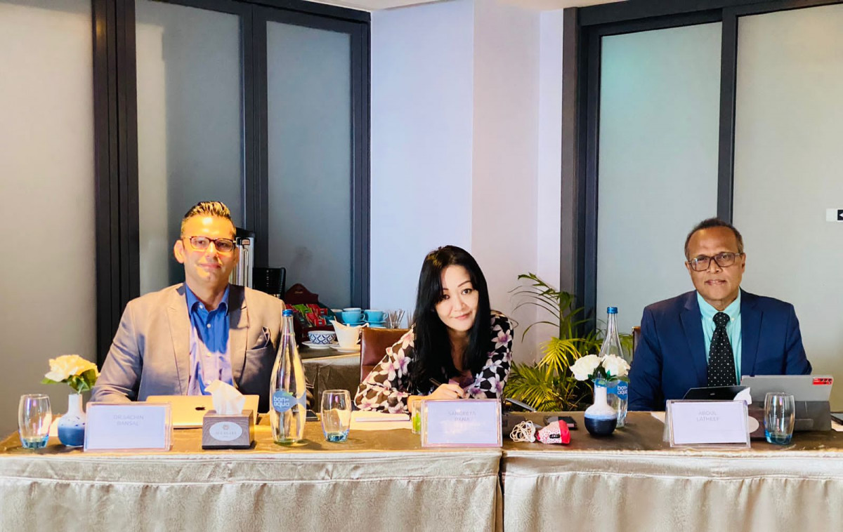 ސާޓާ އެވޯޑްގެ ޖަޖުންގެ ޕެނަލް