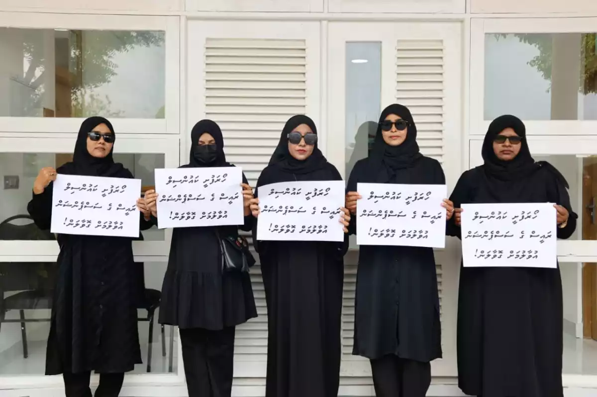 ހޯރަފުށީ ކައުންސިލްގެ ރައީސް މުޙައްމަދު ވަހީދު މުސާރަ ނުލިބޭ ގޮތަށް 3 މަސް ދުވަހަށް ސަސްޕެންޑް ކޮށްފައި ވަނީ ހޯމަ ދުވަހު - ފޮޓޯ: ސޯޝަލް މީޑިއާ