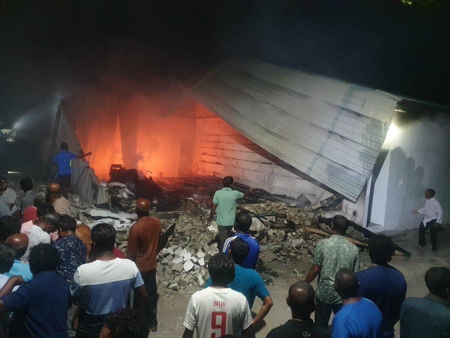 އެގޭގައި ވަރަށް ބޮޑަށް ވަނީ އަލިފާން ހިފާފައި