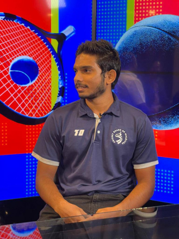 ޤައުމީ ކްރިކެޓް ޓީމުގެ ކެޕްޓަން ޔޫސުފް އަޒްޔާން ފަރުހަތު