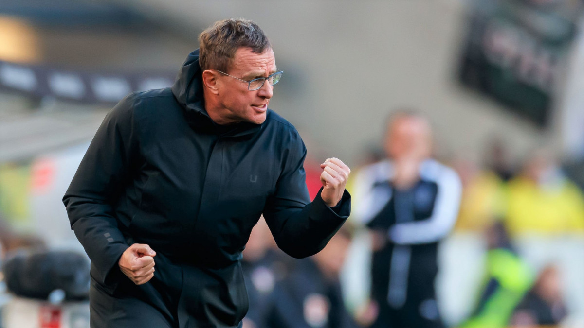 ޔުނައިޓެޑާ ހަވާލުވި ޖަރުމަނުގެ މަޝްހޫރު ކޯޗު ރަލްފް ރަންގްނިކް