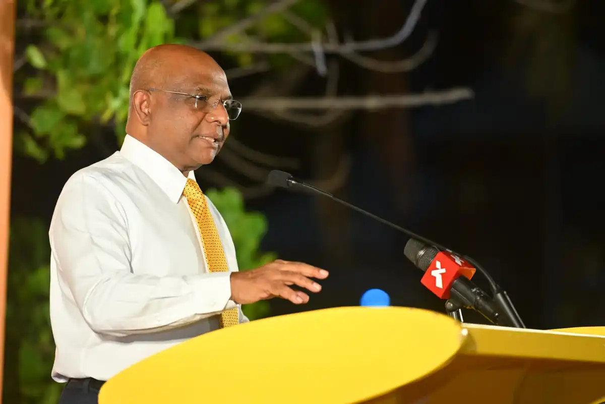 ހޮނިހިރު ދުވަހުގެރޭ ކުޅުދުއްފުށި ސިޓީގައި ބޭއްވި "ޝާހިދު 2028" ޖަލްސާގައި، އެމްޑީޕީގެ ކުރީގެ ރައީސް އަބްދުﷲ ޝާހިދު ވާހަކަފުޅު ދައްކަވަނީ