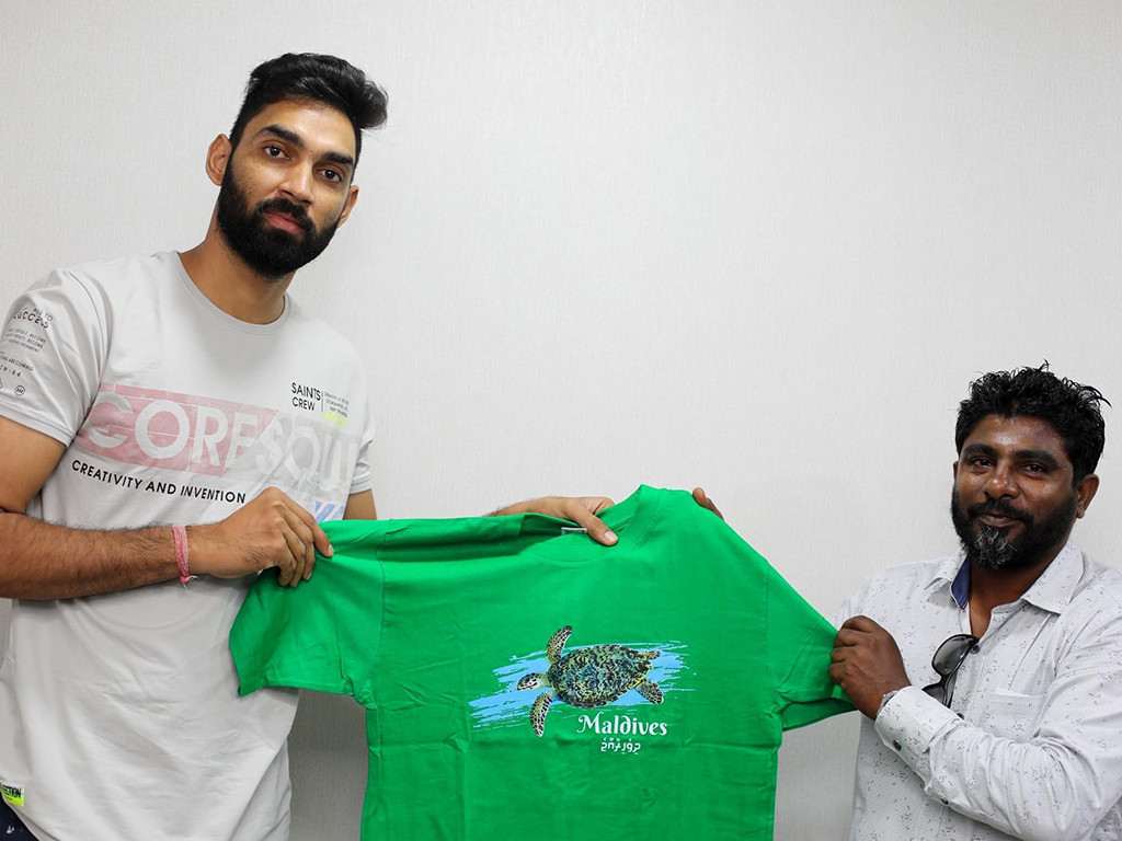 ވެމްކޯގެ އަމިތު ސިންހުގެ ވަދާއީ ބައްދަލުވުމުގެ ތެރެއިން: ފޮޓޯ-ކްލަބް ވެމްކޯ