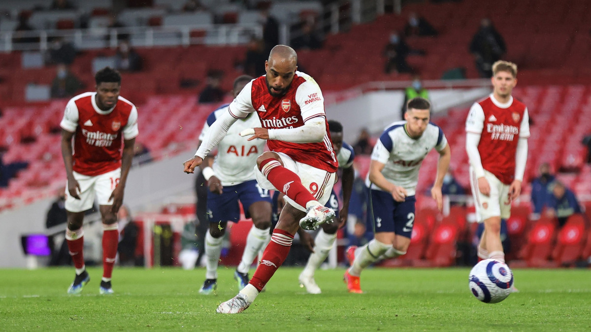 އާސެނަލާއި ޓޮޓެންހަމް ބައްދަލުކުރި މެޗުގެ ތެރެއިން: މި މެޗުން އާސެނަލް މޮޅުވީ 2-1 ން