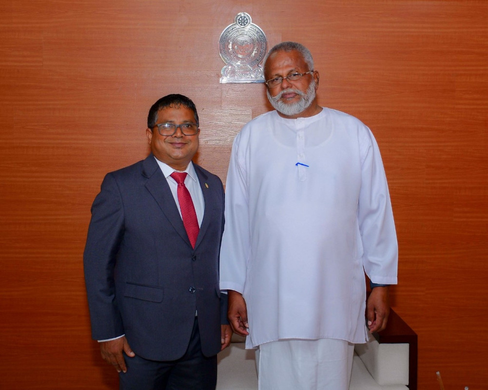 Fisheries Minister Dr. Hussain Rasheed Hassan with Minister of Agriculture Mahinda Amaraweera