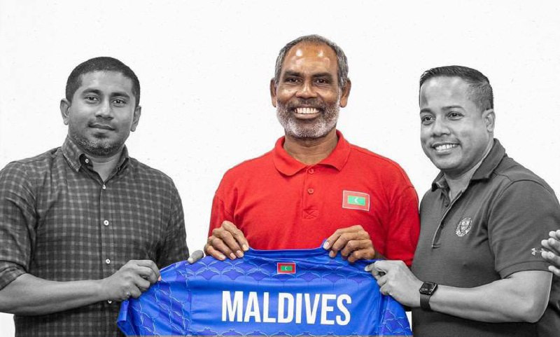 ޤައުމީ އަންހެން ވޮލީ ޓީމުގެ ކޯޗު، ޖާޒީ ހަވާލު ކުރުމުގެ ރަސްމިއްޔާތުގައި