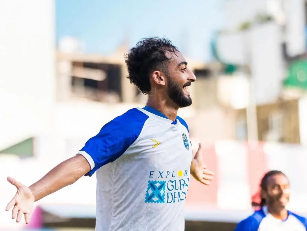 މެޗުގައި ލަނޑު ޖެހުމަށްފަހު ގުރައިދޫގެ ބިދޭސީ ކުޅުންތެރިޔާ އުފާ ފާޅު ކުރަނީ