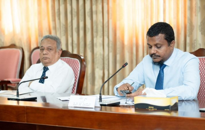 ބަޖެޓް ކޮމިޓީގެ ބައްދަލުވުމުގެ ތެރެއިން