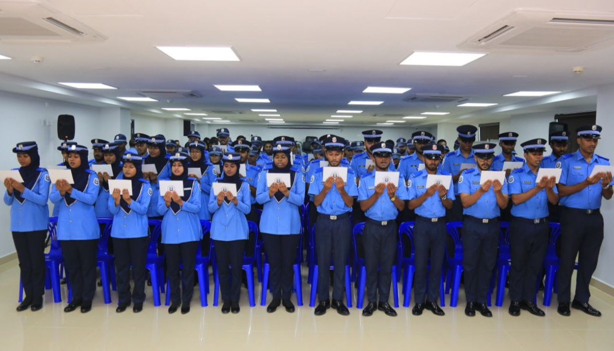 ފުލުހުން ހުވާކުރުން