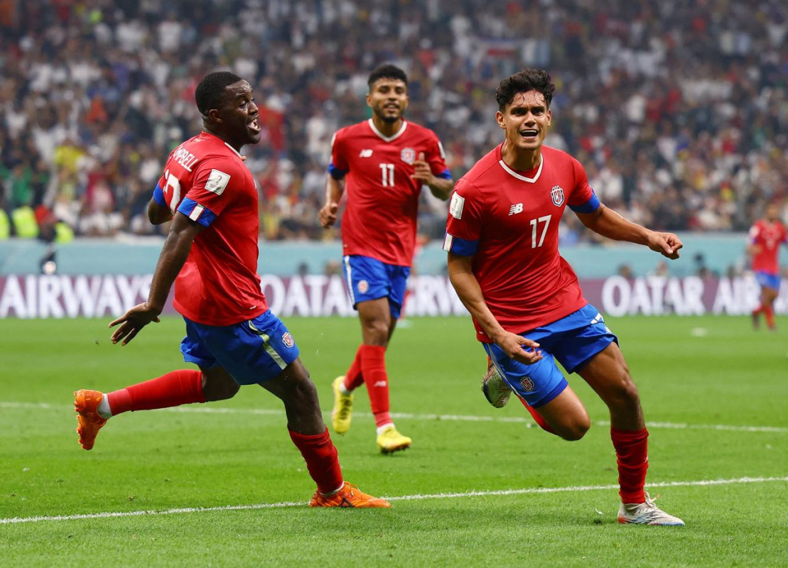 ޖަރުމަނު އަދި ކޮސްޓަރިކާ ކުޅުނު މެޗުގެ ތެރެއިން - ފޮޓޯ: ރޮއިޓާސް