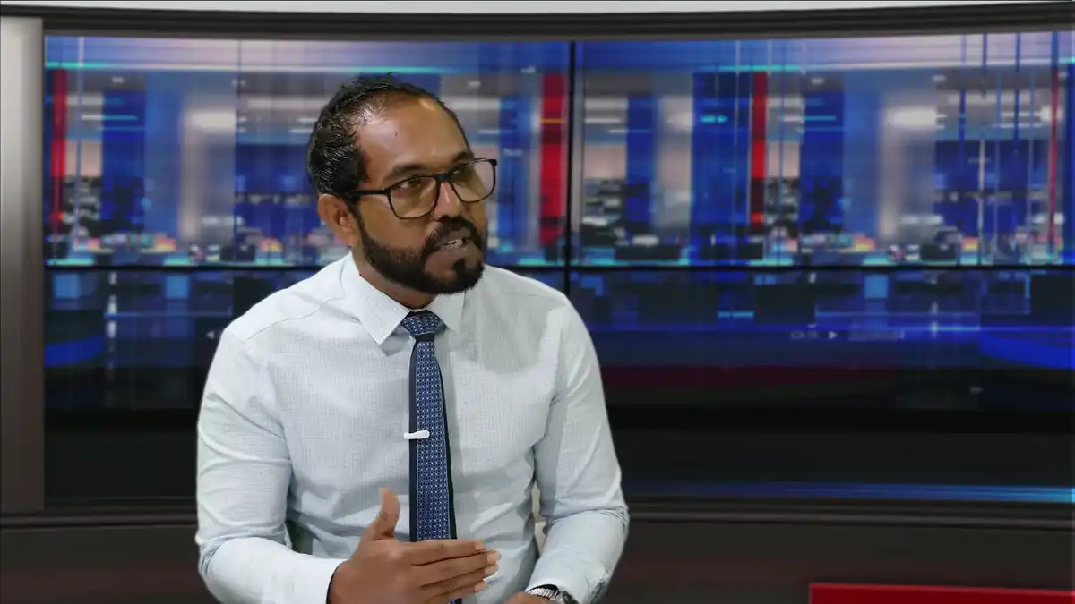 މާލެ ސިޓީ ކައުންސިލްގެ ހުޅޫމާލެ ދެކުނު ދާއިރާގެ މެމްބަރު އަޙްމަދު ޤާލިބް، ރާއްޖެޓީވީގެ ފަލަސުރުހީ ޕްރޮގްރާމްގައި ވާހަކަ ދައްކަވަނީ.