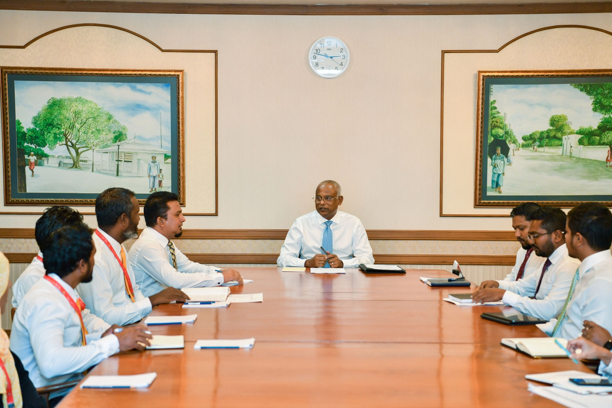 ރައީސް މާޅޮހު ކައުންސިލާ ބައްދަލު ކުރައްވަނީ