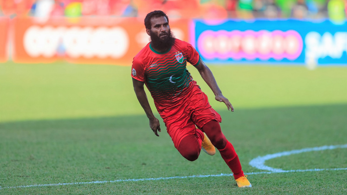 ރާއްޖެ އާއި ލަންކާ ބައްދަލުކުރި މެޗުގެ ތެރެއިން ދަގަނޑޭ - ފޮޓޯ: އިމޭޖަސް.އެމްވީ