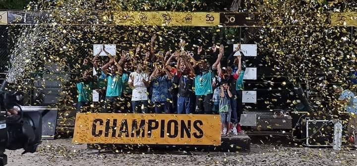 ޗެމްޕިއަންކަން ހޯދި ބަނޑޮސް