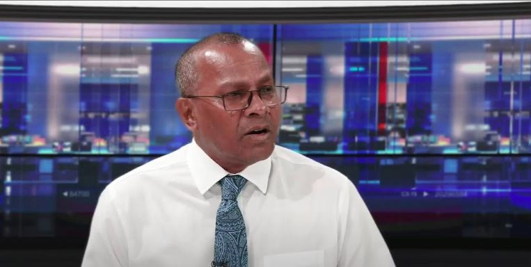 މެމްބަރު މުހައްމަދު ފަލާހް ފަލަ ސުރުހީ ޕްރޮގްރާމުގައި ވާހަކަ ދައްކަވަނީ