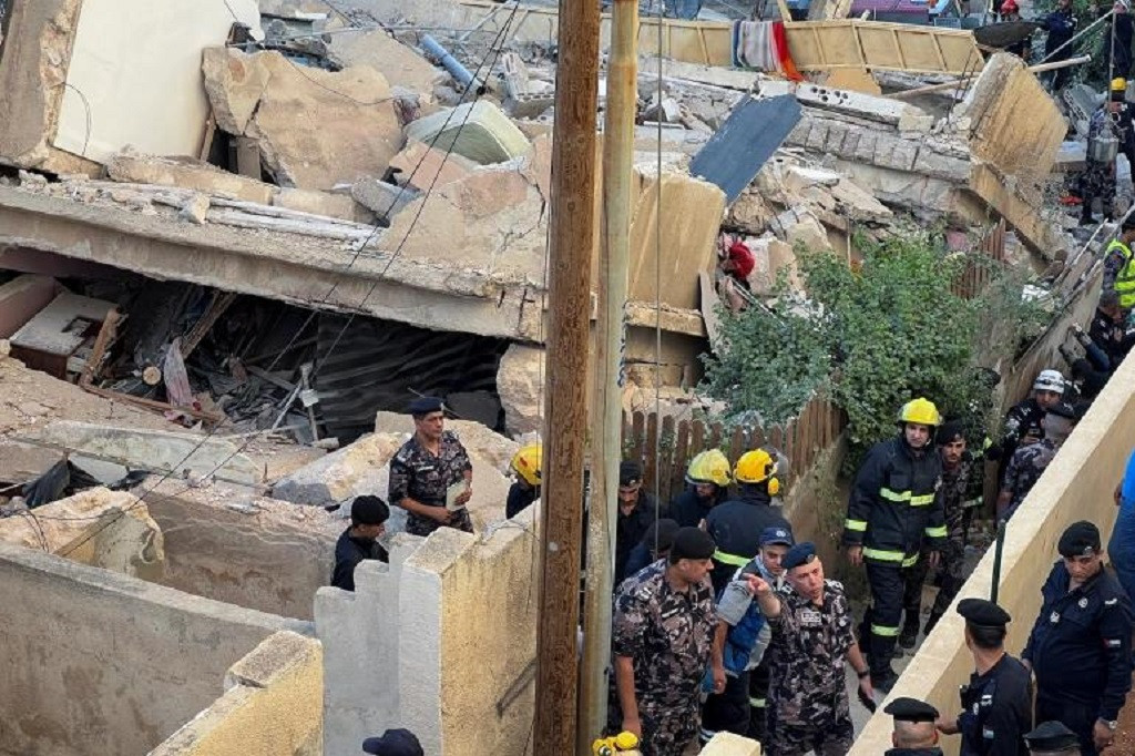 އުރުދުންގެ ވެރިރަށް އައްމާންގައި ވެއްޓިފައިވާ އިމާރާތް