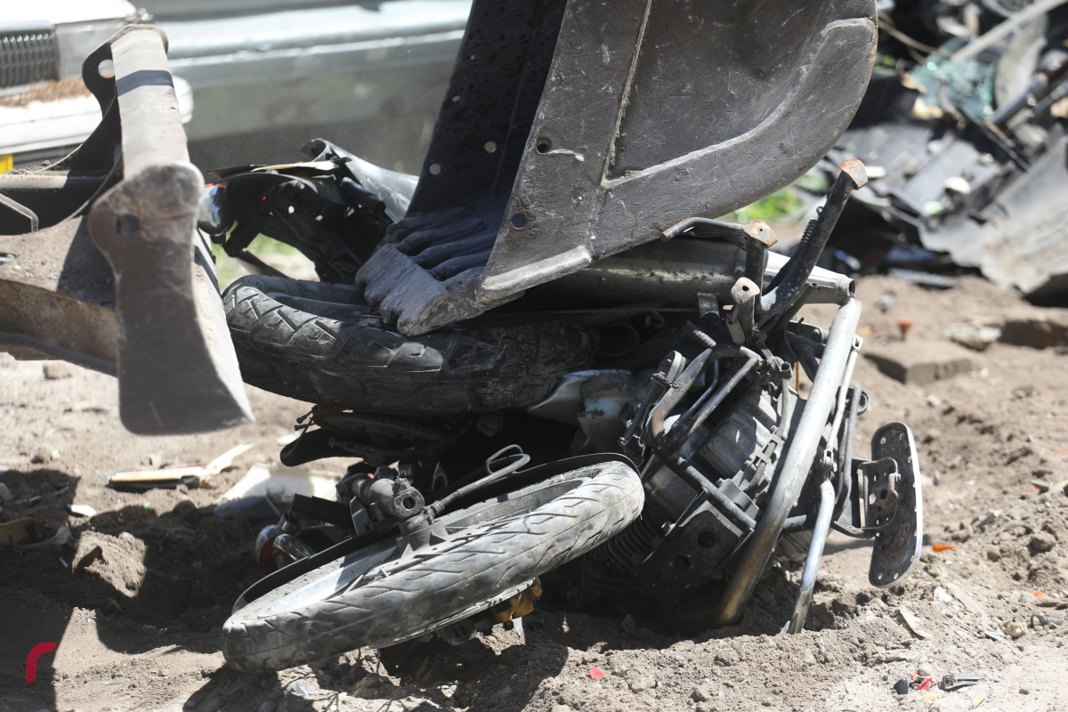 15 ޖޫން 2019 -- ޓޯކޮށްފައިވާ ބައެއް ވެހިކަލްތައް ނައްތާލަނީ-- ފޮޓޯ: ޝުއައިބް މުހައްމަދު