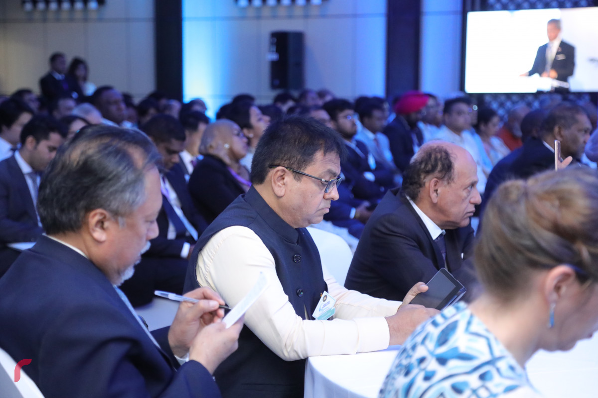 03 ސެޕްޓެމްބަރ 2019 | 4 ވަނަ ސައުތް އޭޝިއަން ކޮންފަރެންސް ފެށުމުގެ ގޮތުން ޕެރެޑައިޒް އައިލެންޑް ރިސޯޓުގައި ބޭއްވި ޖަލްސާގެ ތެރެއިން -- ފޮޓޯ: ޝުއައިބް މުހައްމަދު