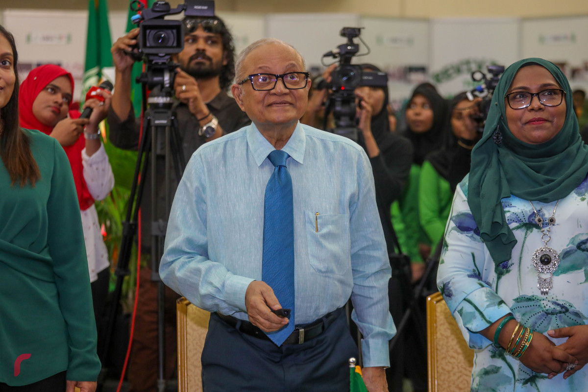 25 ޖުލައި 2019 --ކަލާފާނު ސުކޫލުގެ 30 ވަނަ އަހަރީ ދުވަސް ފާހަގަކުރުމުގެ ގޮތުން ބޭއްވި ފޮޓޯ މައުރަޒު ހުޅުވުމުގެ ރަސްމިއްޔާތު- ފޮޓޯ: ޝުއައިބް މުހައްމަދު