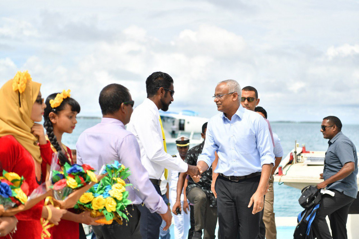 ރައީސުލްޖުމްހޫރިއްޔާ ދ. ހުޅުދެއްޔަށް ވަޑައިގަތުން - ފޮޓޯ: ރައީސް އޮފީސް