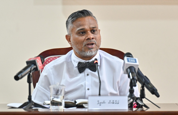 ޕްރޮސެކިއުޓަރ ޖެނަރަލް އަލްއުސްތާޛް އައްބާސް ޝަރީފް