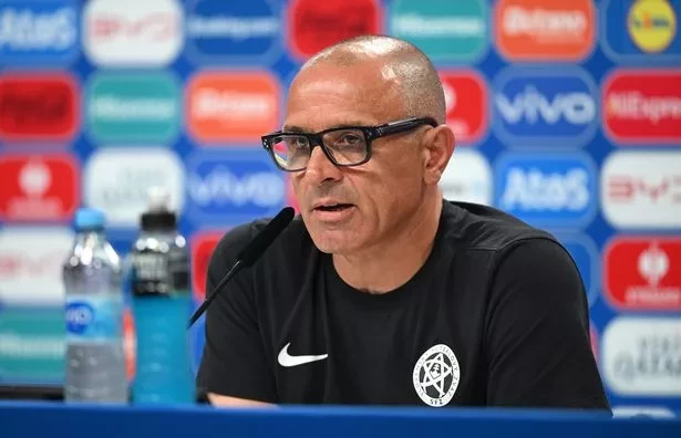 ސްލޮވޭކިއާގެ ކޯޗު ފްރެންޗެސްކޯ ކަލްޒޯނާ