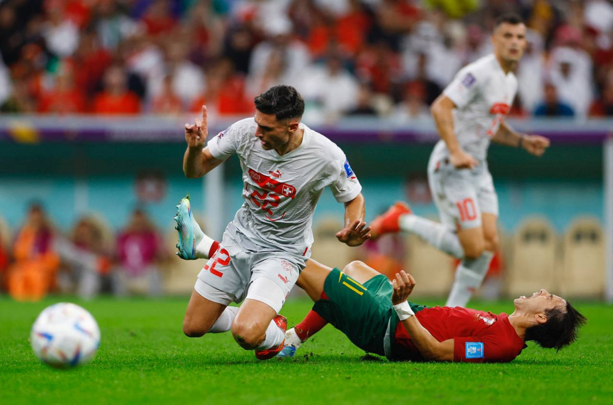 ޕޯޗުގަލް އަދި ސްވިޒަލެންޑް ބައްދަލުކުރި މެޗުގެ ތެރެއިން - ފޮޓޯ: ރޮއިޓާސް