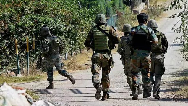 ކަޝްމީރު ފުލުހުން ހިންގި އޮޕަރޭޝަނުގެ ތެރެއިން