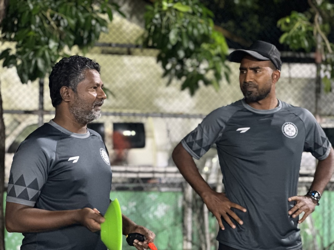 ނިއުރޭޑިއަންޓްގެ ކޯޗިންގ ޓީމް