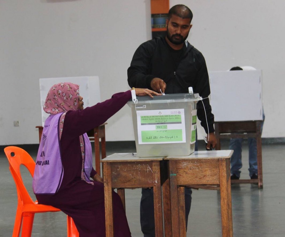 ބައި އިލެކްޝަންގެ ވޯޓުލުން